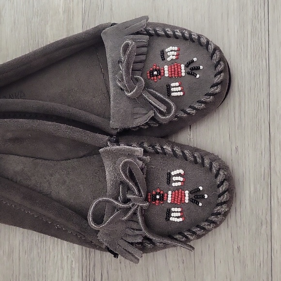 Minnetonka Womens 7.5 Thunderbird II Flats Shoes‎ Suede Beaded Fringe Moccasin - Picture 2 of 7